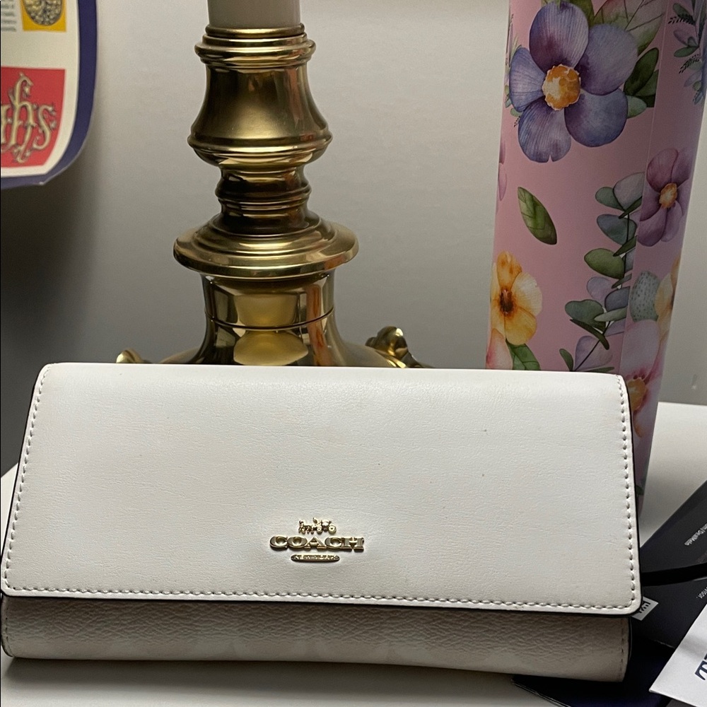 Coach White Leather Women's Wallet